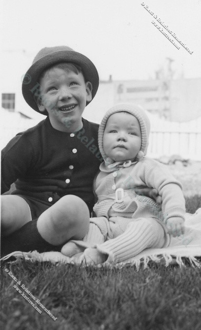 1940-05-05 Fred and Bill Murray 1940-05-05 Fred and Bill Murray