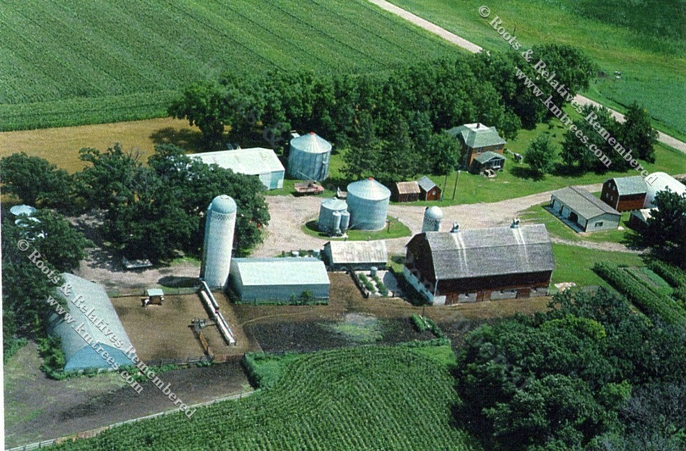 1992 modern farm, was Anton Hillesheim homesite